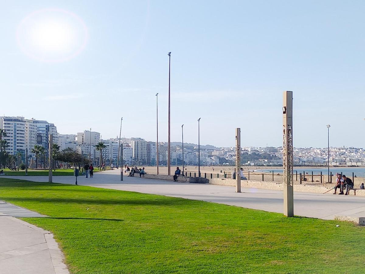 Nouveau Appartement Au Centre Ville En Face Hilton Tanger Exteriér fotografie